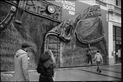 Paris, 17 of 84