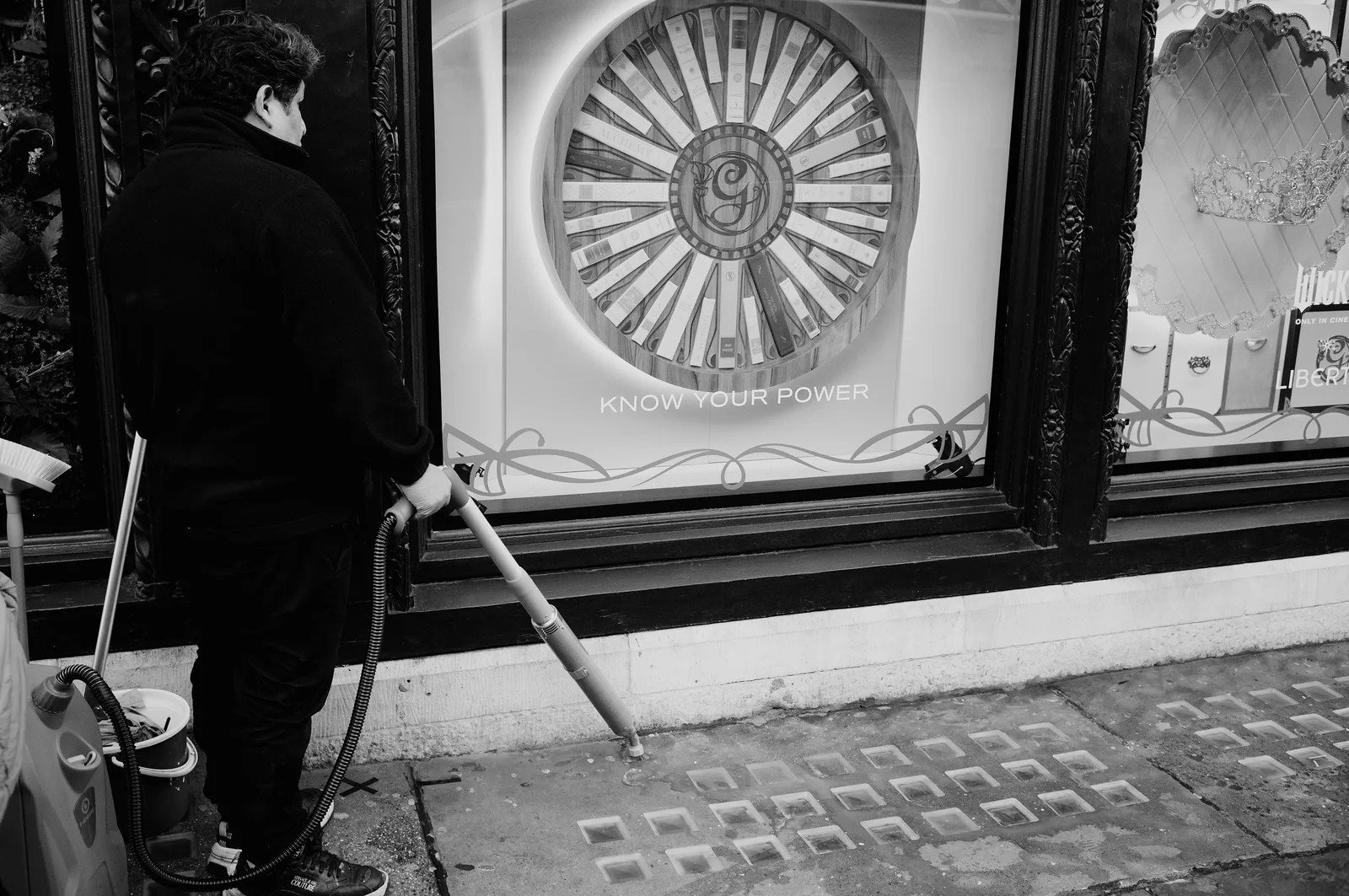 London, 31 of 58